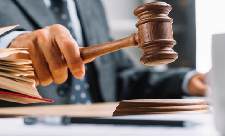 ارقام واسماء المحامين المعتمدين في الرياض