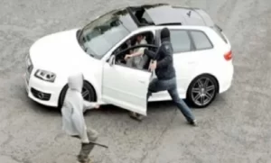 عقوبة سرقة السيارات في السعودية