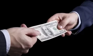 عقود المعاوضة في القانون السعودي