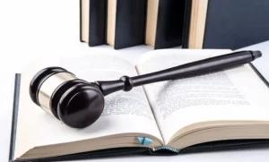 محامي متخصص في قضايا التعليم